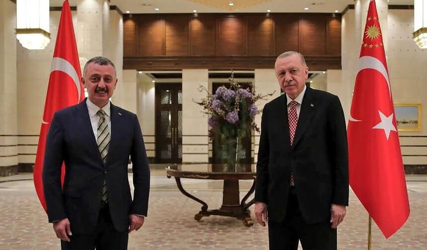 Tahir Büyükakın’dan Adaylık Sonrası İlk Açıklama: “Kocaeli’nin Tecrübesini Türkiye’ye Taşıyacağız”