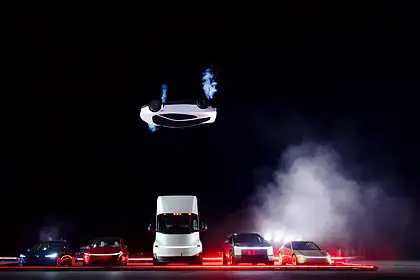 Tesla Uçan Araba Gerçek mi: Test Sürüşü Var mı? Tesla Uçan Araba Fiyatı ve Çıkış Tarihi