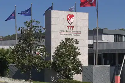 TFF İstifalar Sonrası Olağanüstü Toplanıyor: Montella'nın Durumu Masada