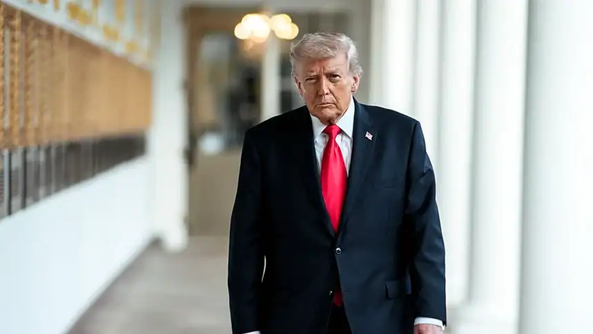 Trump İran İçin Konuştu: "Liderleri Bile Yok, Kiminle Muhatap Olacağımızı Bilmiyoruz"