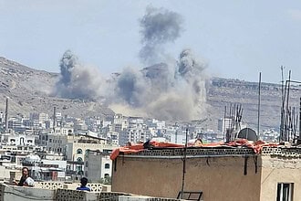 Suudi Arabistan’dan Yemen’e Hava Saldırısı: Sana’da 26 Nokta Vuruldu!